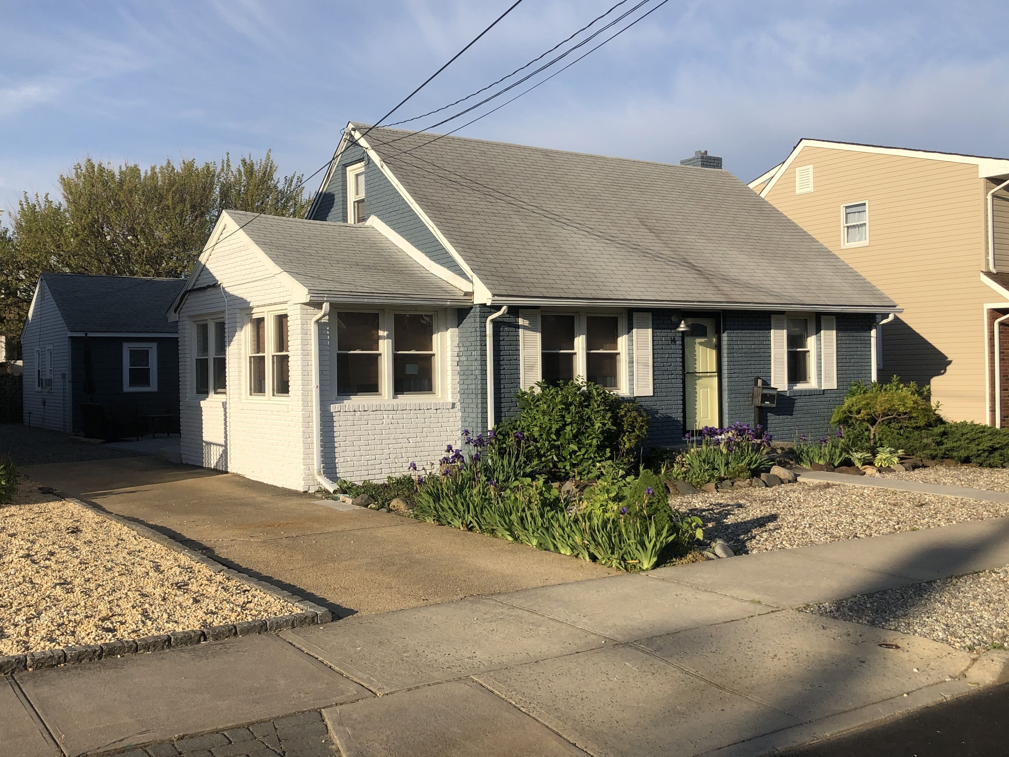 7 from the beach front and back house rented as one.