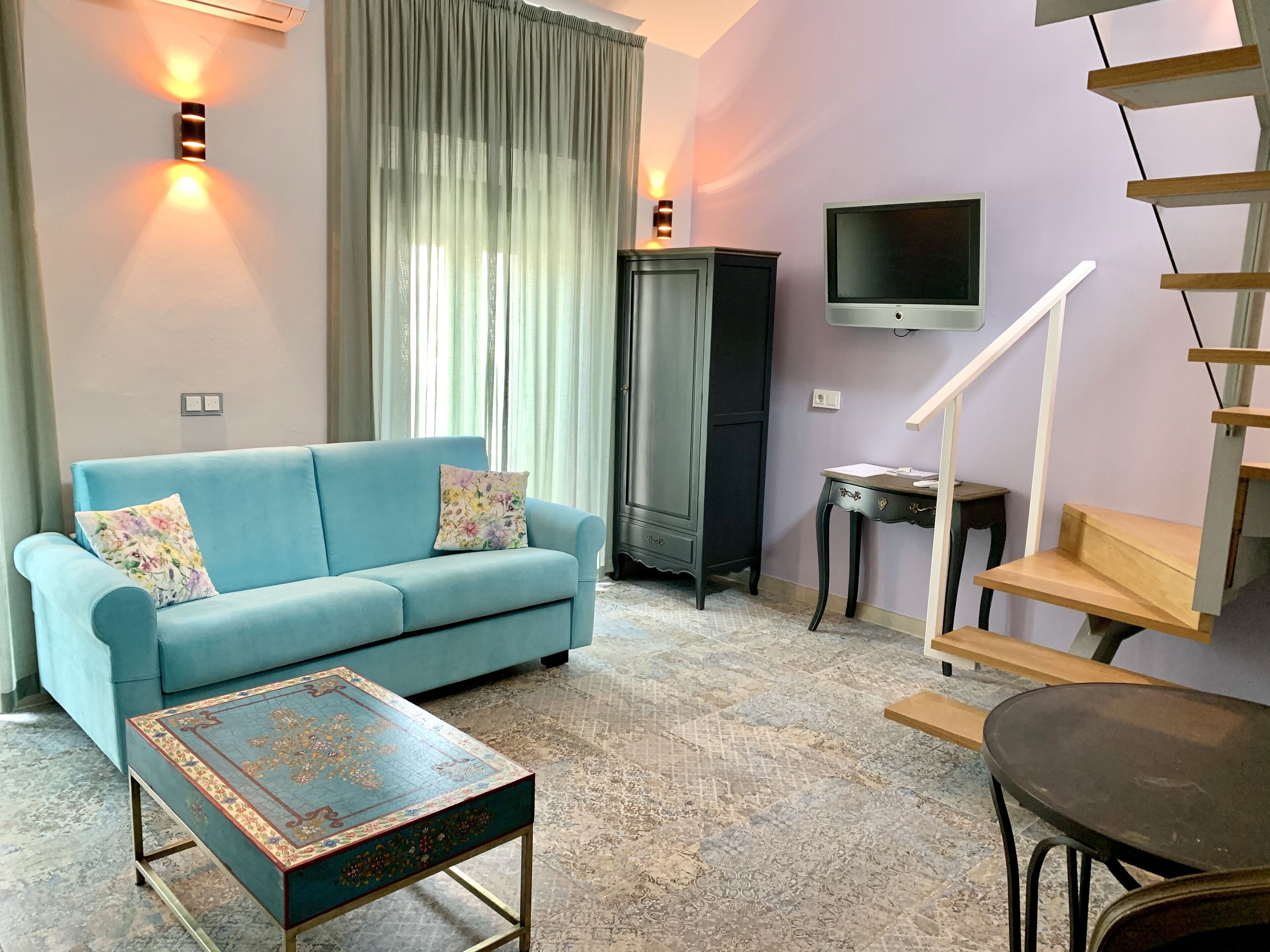 Deluxe studio suite | Een minibar, een kluis op de kamer, gratis wifi, beddengoed