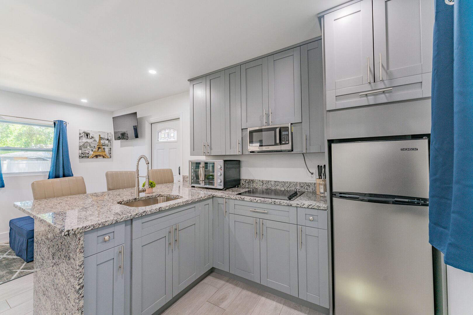 Entire Tiny Home With Private Entrance In Tampa Close To Attractions