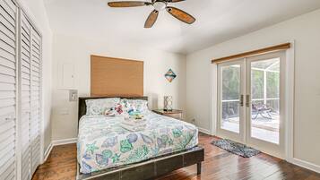 5 bedrooms, iron/ironing board, Internet, bed sheets