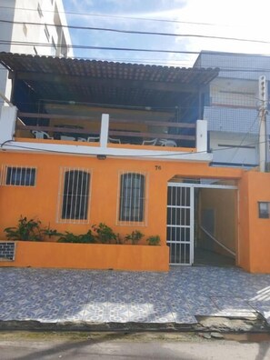 Overnatningsstedets facade