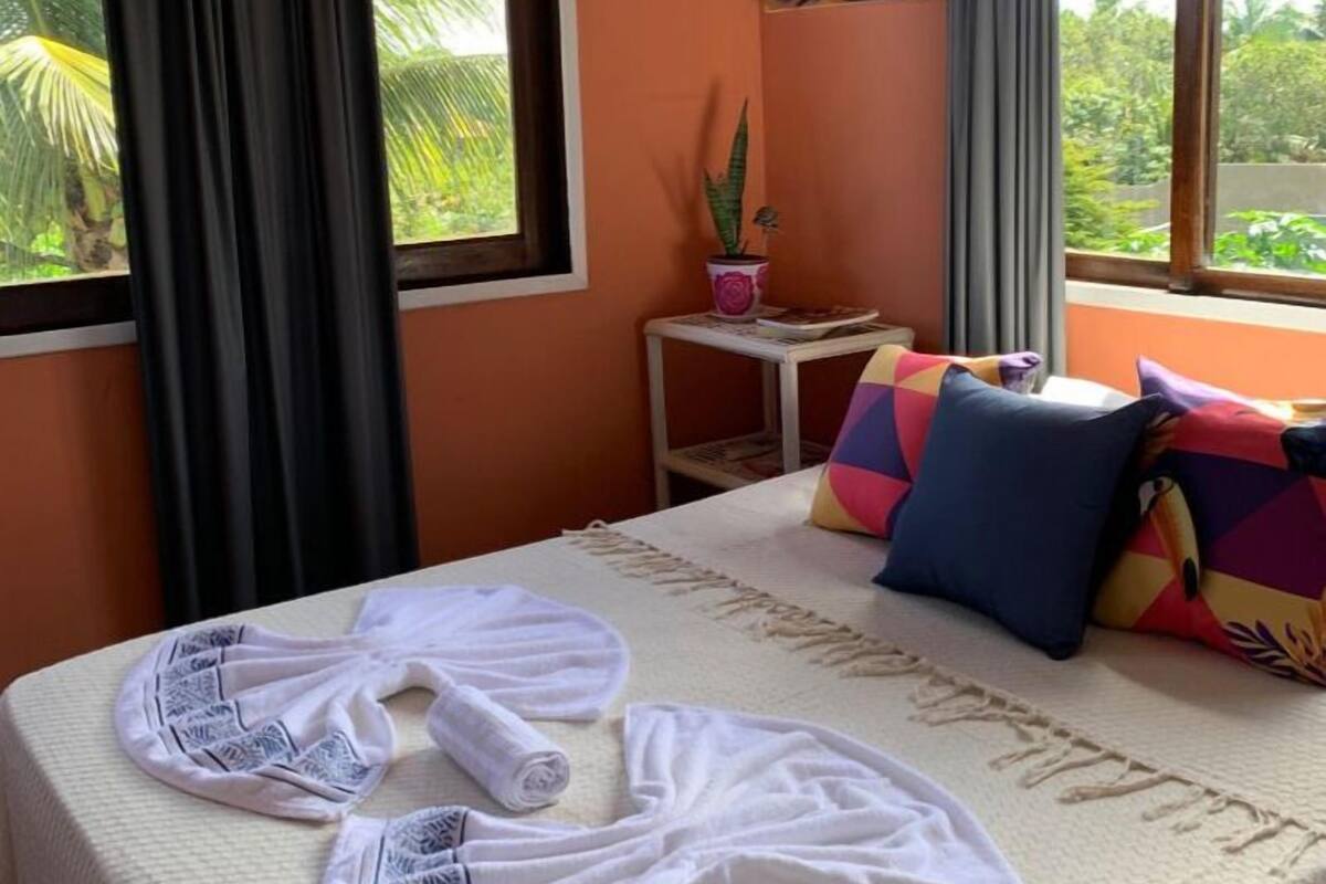 Quarto triplo superior (Por do sol) | 1 quarto, Wi-Fi de cortesia, roupa de cama