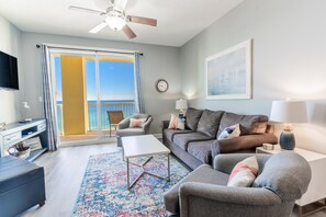 Smart TV, lettore DVD, libri