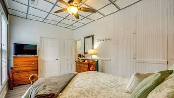 1 bedroom, iron/ironing board, internet, bed sheets