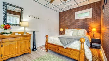 1 bedroom, iron/ironing board, internet, bed sheets