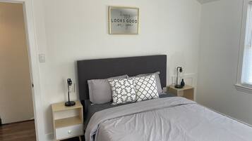 5 bedrooms, in-room safe, iron/ironing board, WiFi (free)