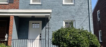 DC Retreat w/ Pvt Parking – Near Metro & Sights!