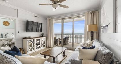 Emerald Isle 506 - Beautiful beachfront condo! Front row chairs included!
