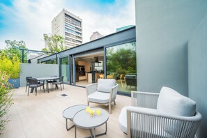 Exclusieve penthouse, 2 slaapkamers, terras, uitzicht op park | Terras