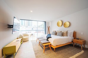 Ático exclusivo, 2 habitaciones, terraza, vistas al parque | Sábanas de algodón egipcio y ropa de cama de alta calidad