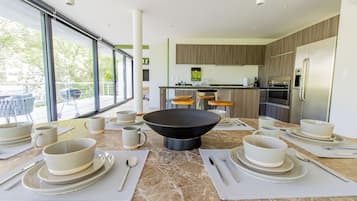 Penthouse Cao cấp, 1 phòng ngủ, hiên, quang cảnh công viên | Phòng ăn