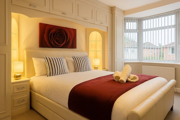 3 chambres, fer et planche à repasser, lit parapluie, Wi-Fi gratuit