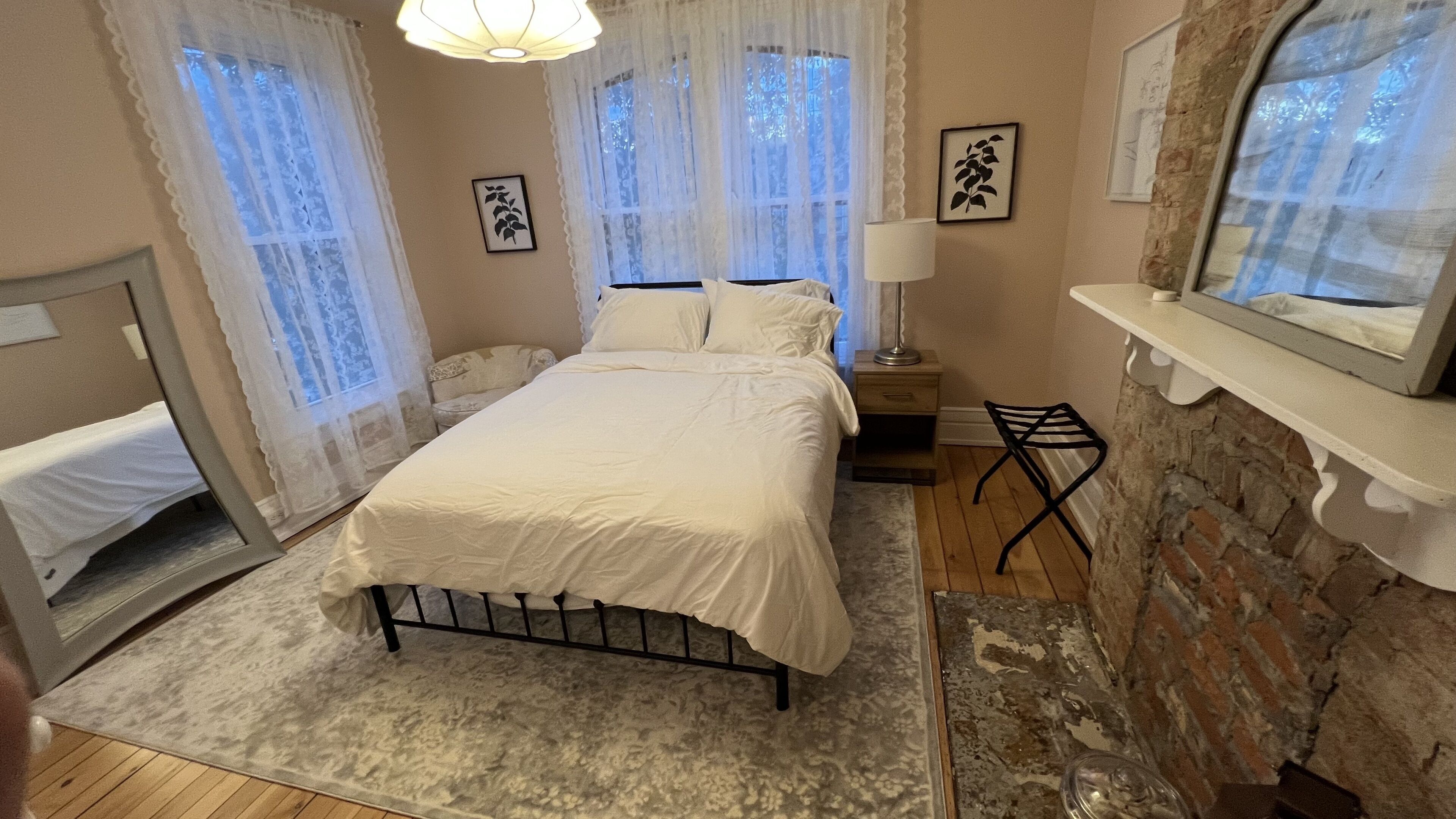 Historic Downtown Ludlow Townhouse - 10 min from Cincinnati