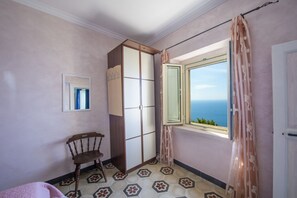 2 chambres, fer et planche à repasser, Wi-Fi, literie fournie