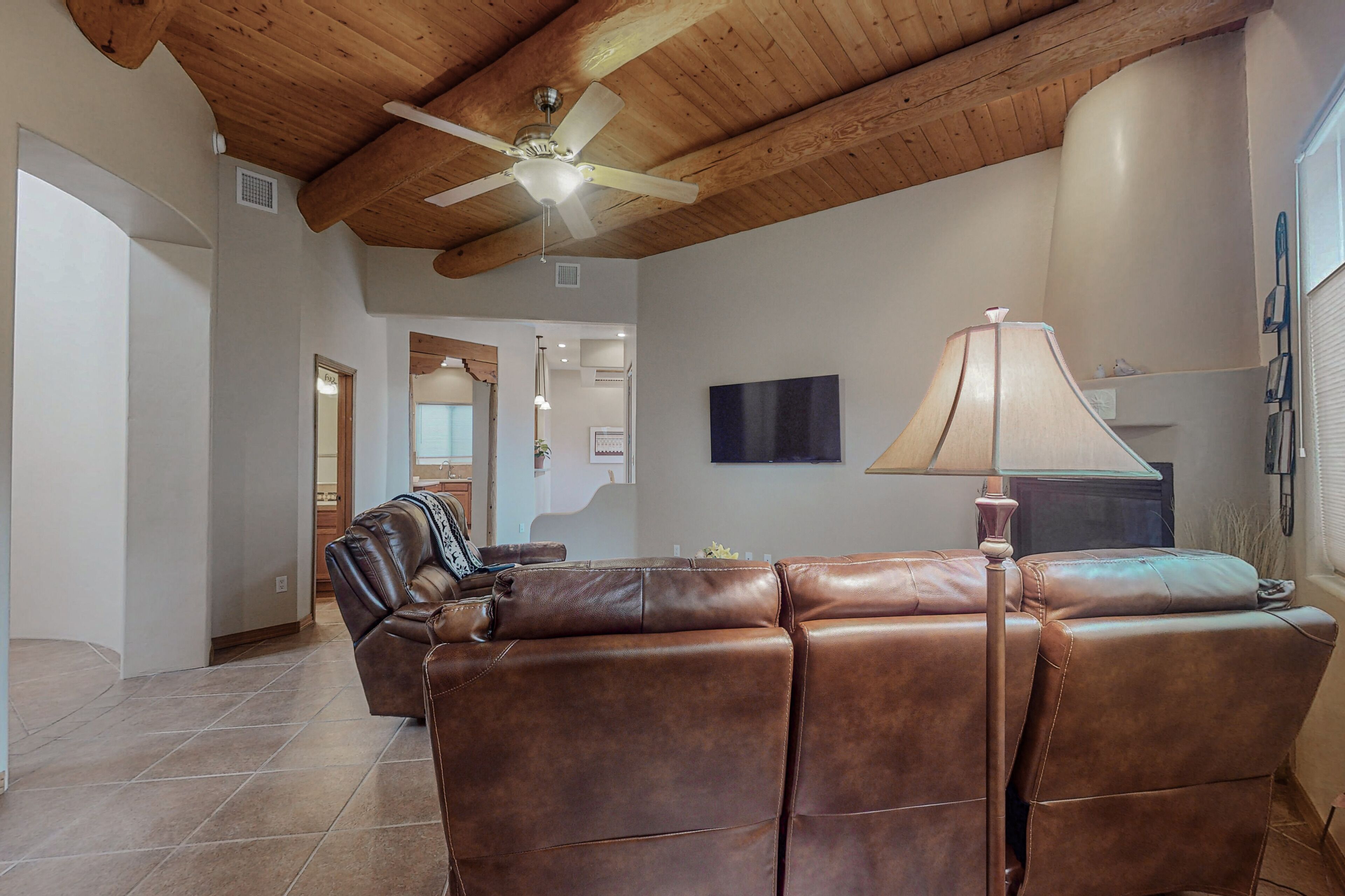 Sandia Sun Escape W/ Hot tub & Minigolf