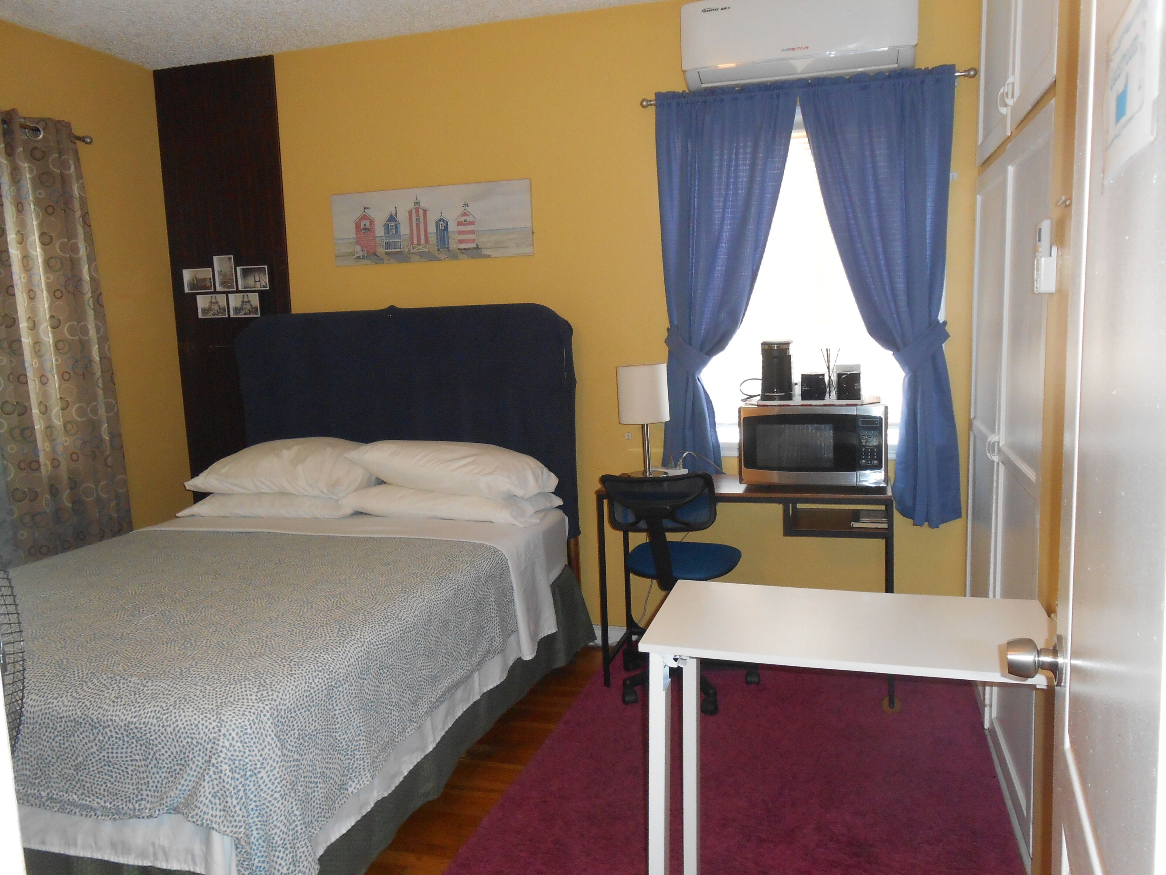 1 bedroom, desk, iron/ironing board, WiFi (free)