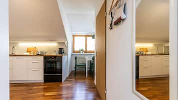 Kühlschrank, Ofen, Herdplatte, Geschirrspüler