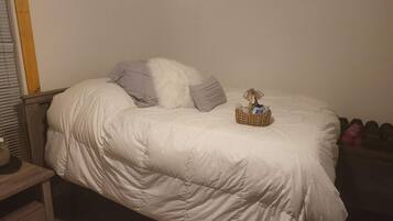 2 bedrooms, in-room safe, iron/ironing board, free WiFi