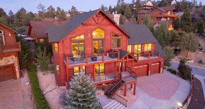 Miller's Windsong Retreat. Lake Views. Hot tub