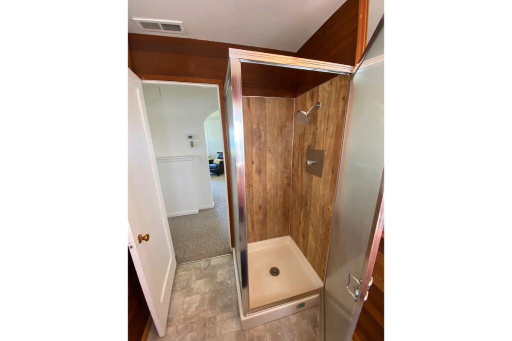 Private Peninsula Waterfront Home by Nature Preserve