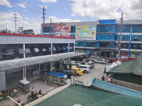 Exterior - Lawton Residences (Taguig)