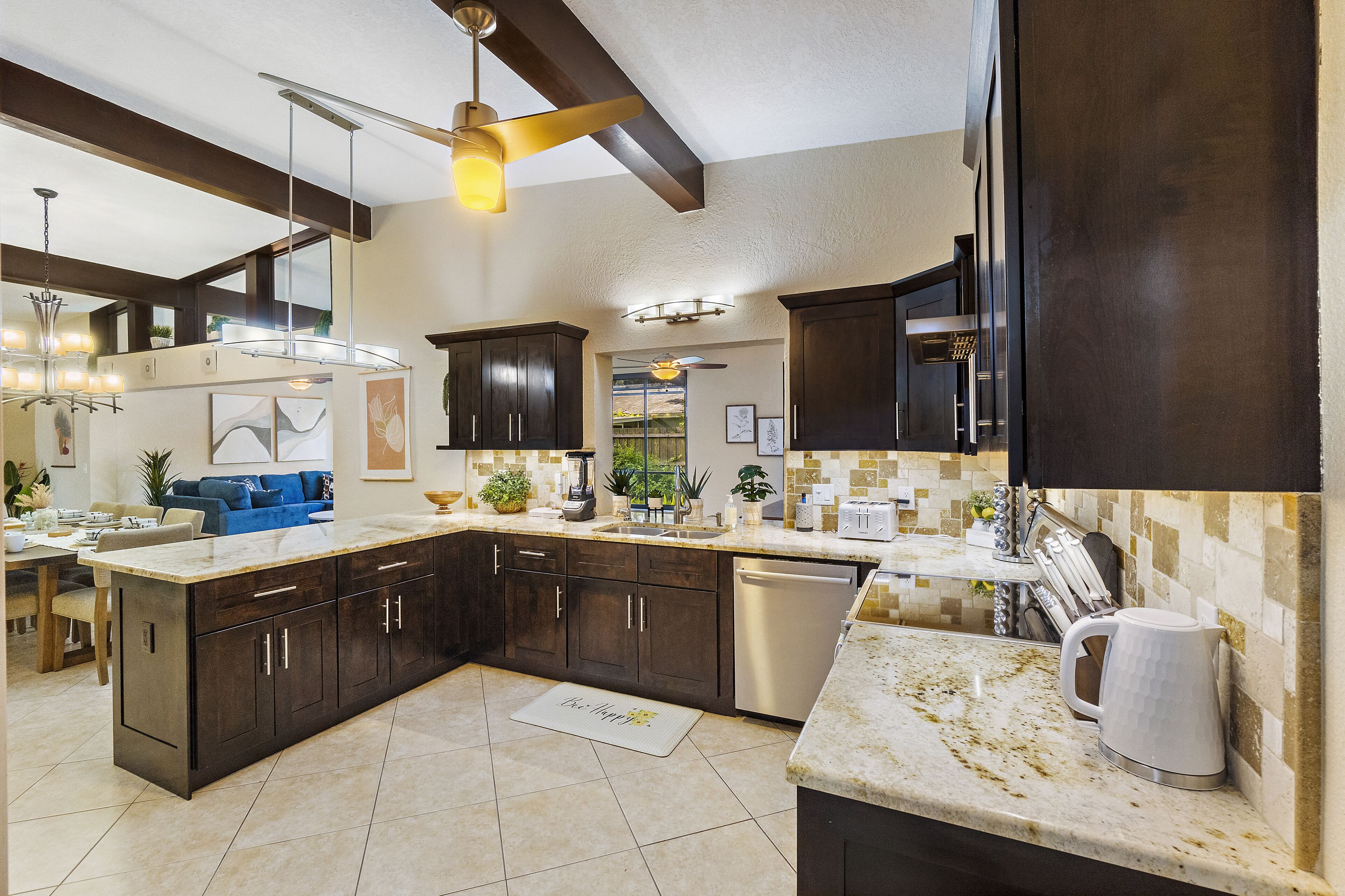 Unique house w/ heated pool near Clearwater Beach Florida (Winfield)