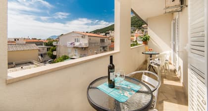 3 ensuite double A/C bedrooms.Balcony with partial seaview-3 min from the beach!