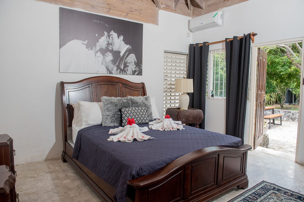 Suite Deluxe, 1 camera da letto | 1 camera, una cassaforte in camera, Wi-Fi gratuito, lenzuola