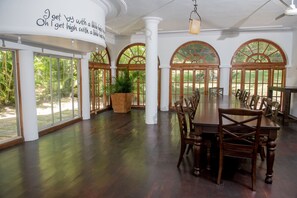 Meeting facility - Music Mansion (Montego Bay)
