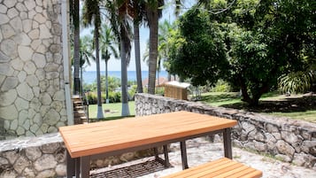 Deluxe Suite, 1 Bedroom | Terrace/patio