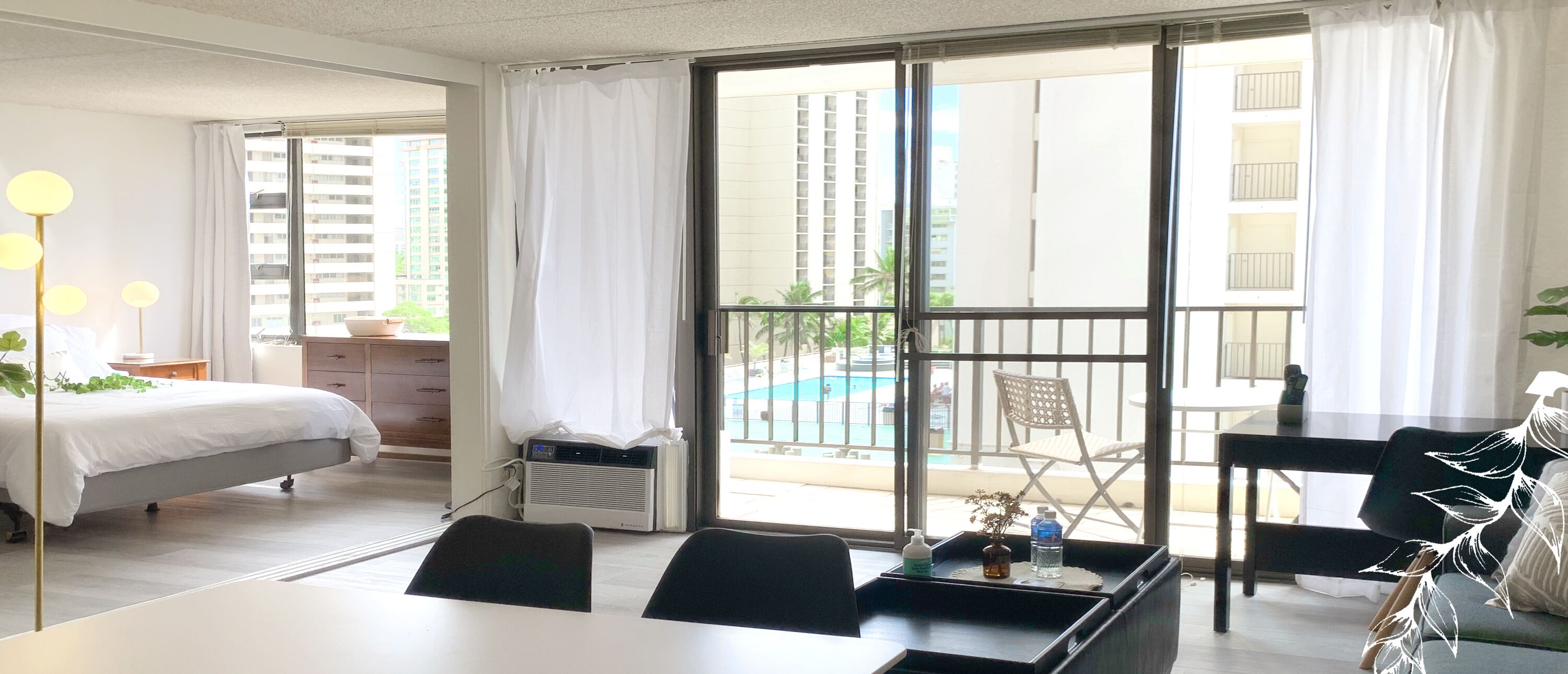 1 habitación, caja de seguridad en la habitación y escritorio 