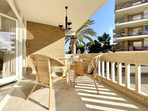 Outdoor dining - Ideal Para Descansar (Salou)