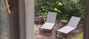 Adult friendly, calm and relaxing boutique hotel for couples