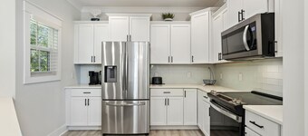 New Four BR Luxury Vacation Home on Hilton Head Bikes & Beach Gear included