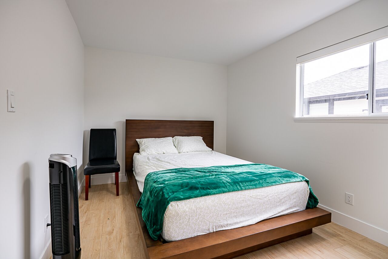 Antique and luxury finish home🏠 /4 mins drive to airport and and all amenities.