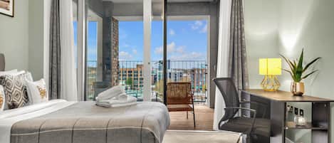 2 bedrooms, desk, iron/ironing board, free WiFi