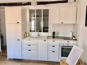 Fridge, microwave, oven, stovetop - Petit Cocoon Aixois (Aix-en-Provence)