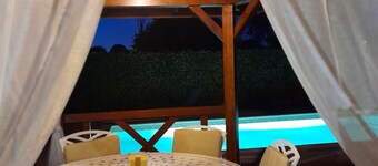 Charmant Logement Saisonnier Avec Piscine