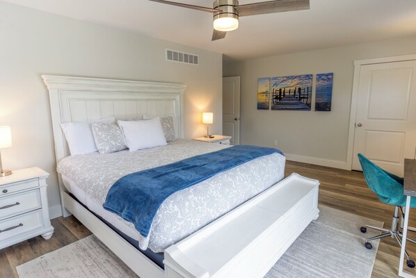 4 bedrooms, iron/ironing board, free WiFi, bed sheets