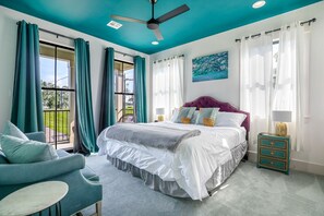 4 Schlafzimmer, Schreibtisch, Bügeleisen/Bügelbrett, Reisekinderbett