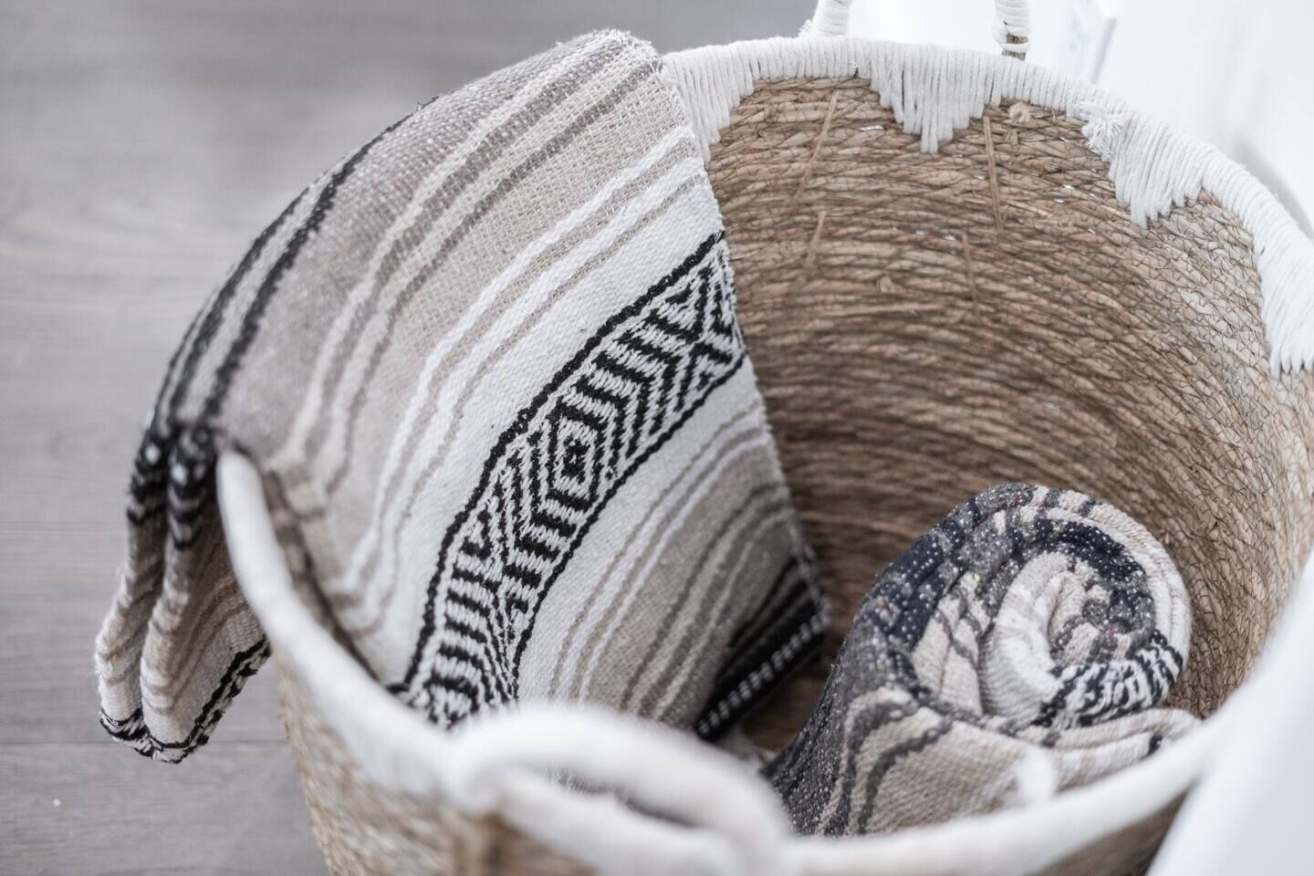 Amazing Luxury Home with Hot Tub Amazon Views and Fire Pit