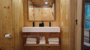 Bathtub