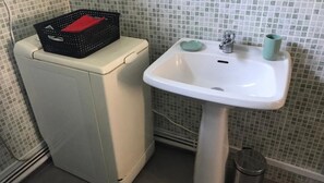Bathtub