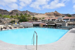 Udendørs pool