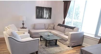 Elegant, large 2 bedroom main floor apartment