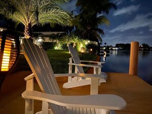 Property grounds - Waterfront Heated Pool,Jacuzzi, Pier, 2mi to Beach (Oakland Park)