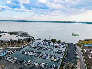 Marina - Promenade | 3BR | BBQ, Fire Pit | Near the Beach!! (Sylvan Lake)