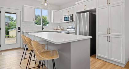 Promenade | 3BR | BBQ, Fire Pit | Near the Beach!!