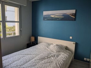3 bedrooms, WiFi, bed sheets