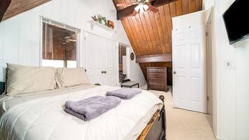 4 Schlafzimmer, Schreibtisch, Bügeleisen/Bügelbrett, kostenloses WLAN